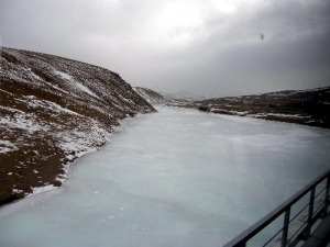 Gefrorener Fluss Tibet